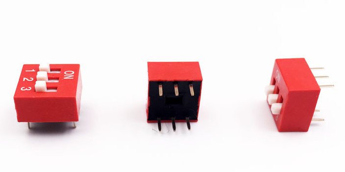 三位撥動(dòng)開(kāi)關(guān)3面圖